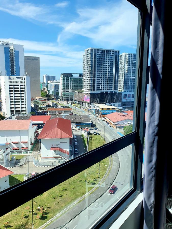 Jesselton Quay By Bunga Raya Homes 코타키나발루 외부 사진